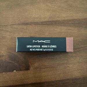 Mac Satin Lipstick